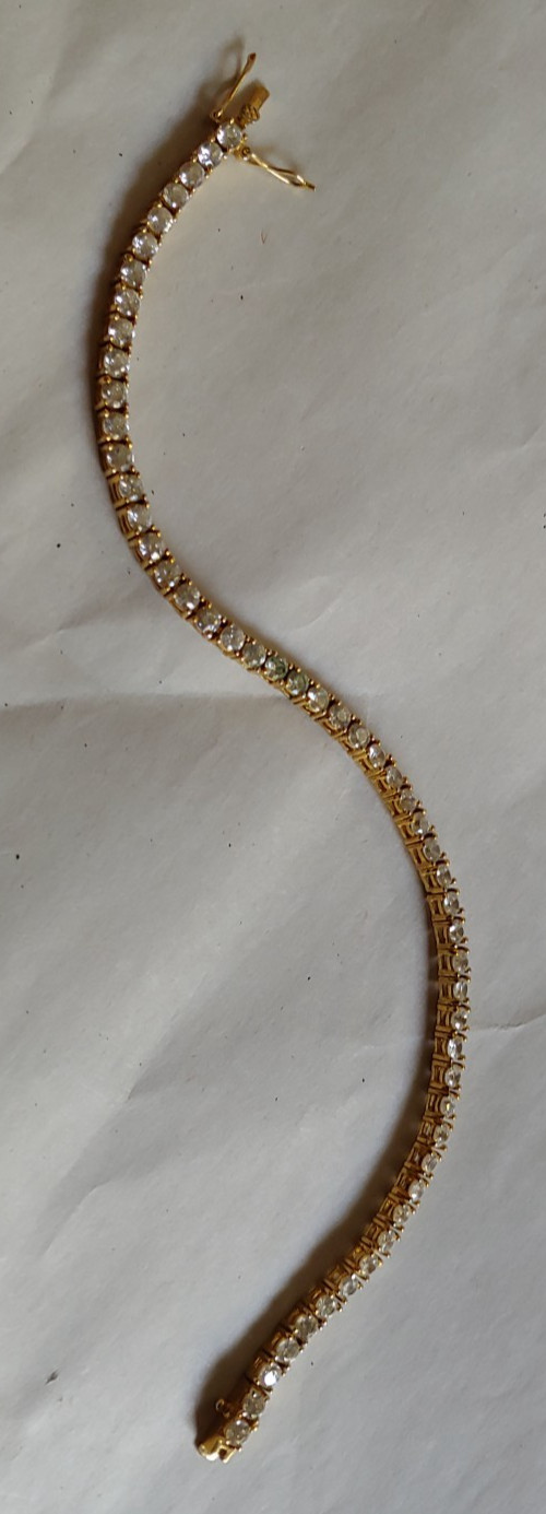VTG Classic Tennis Bracelet Gold Tone Cubic Zirconia 8-1/2 Inch w/Safety Clasps
