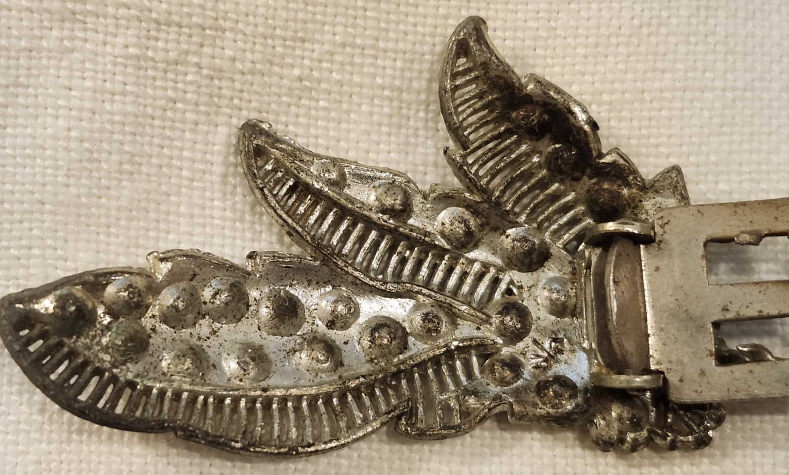 Vintage Art Deco Dress Clip – Silver Tone w/ Rhinestones & Filigree 2″ x 1.5″