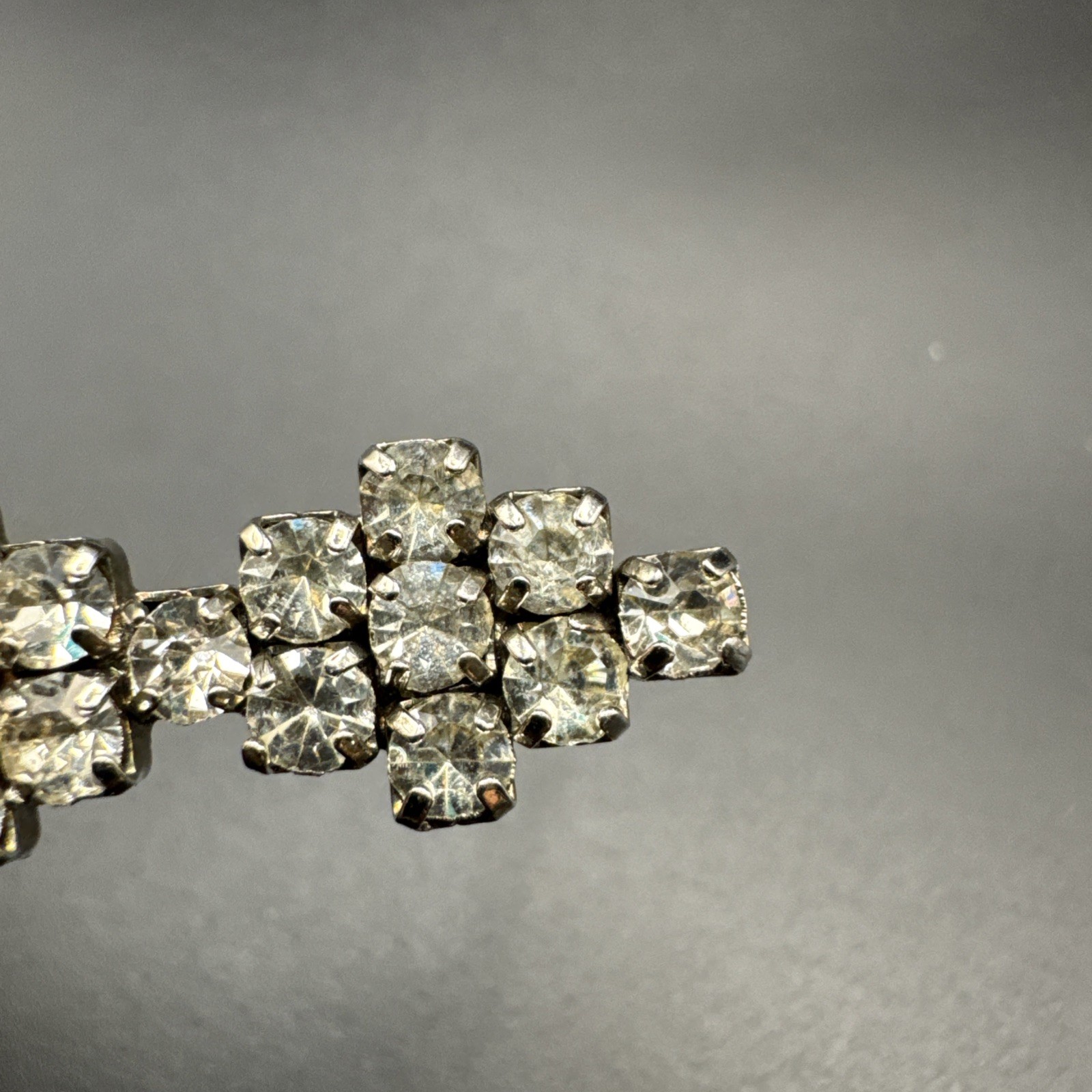 Vintage 1940s Long Ice Rhinestone Geometric Bar Pin 7.3cm Silver Tone C Clasp