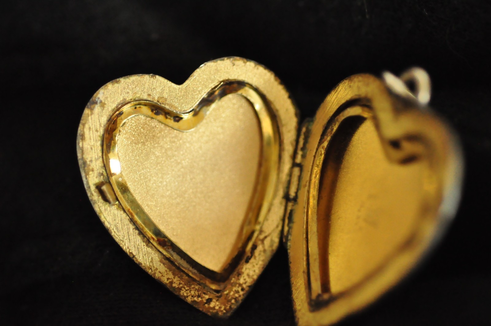 Victorian Sterling Heart Locket – Gold Washed Interior – Mother Daughter Gift
