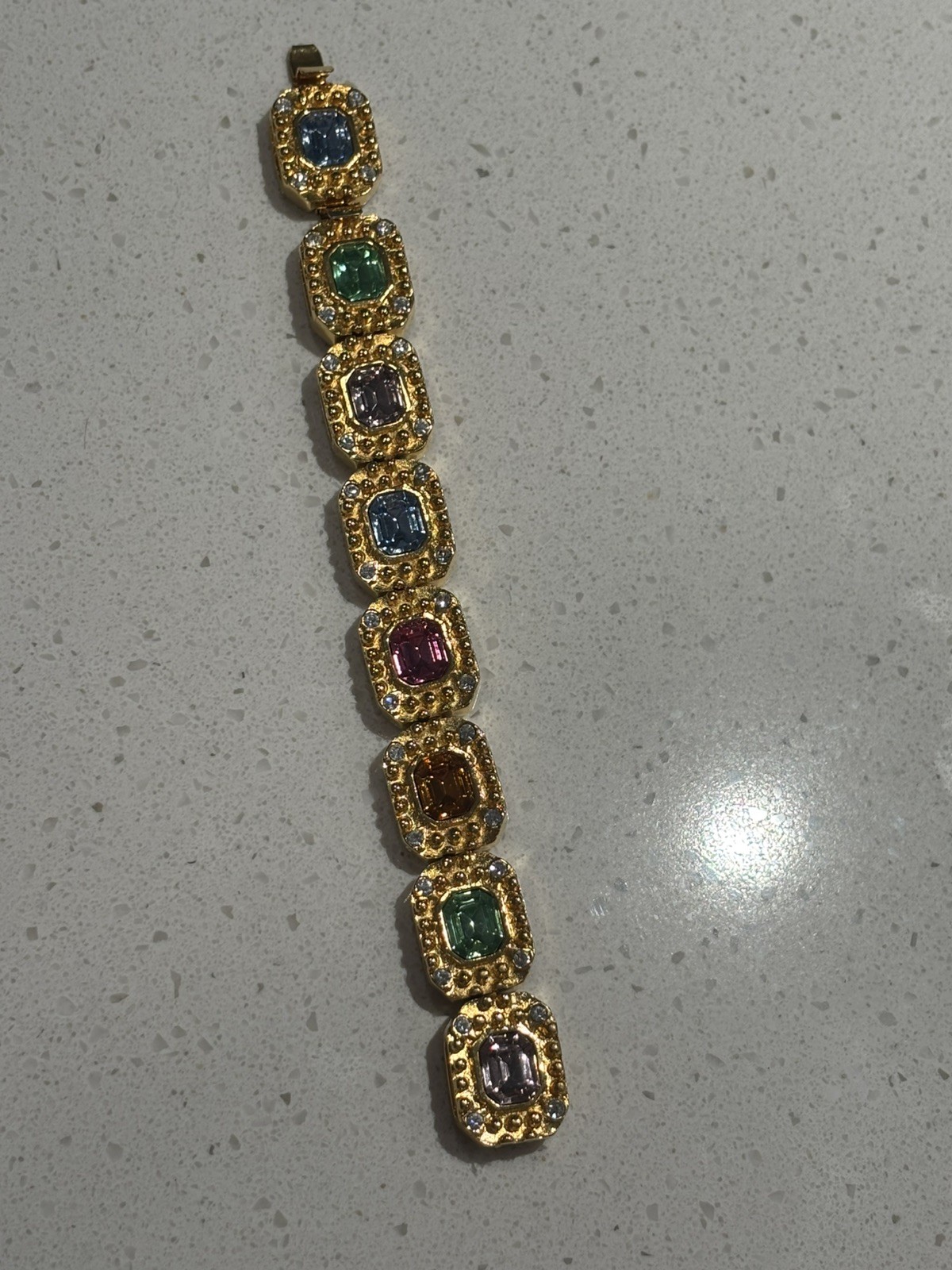 Signed KJL Kenneth Jay Lane Multi Color Cut Glass Crystal Bracelet Gold Chain
