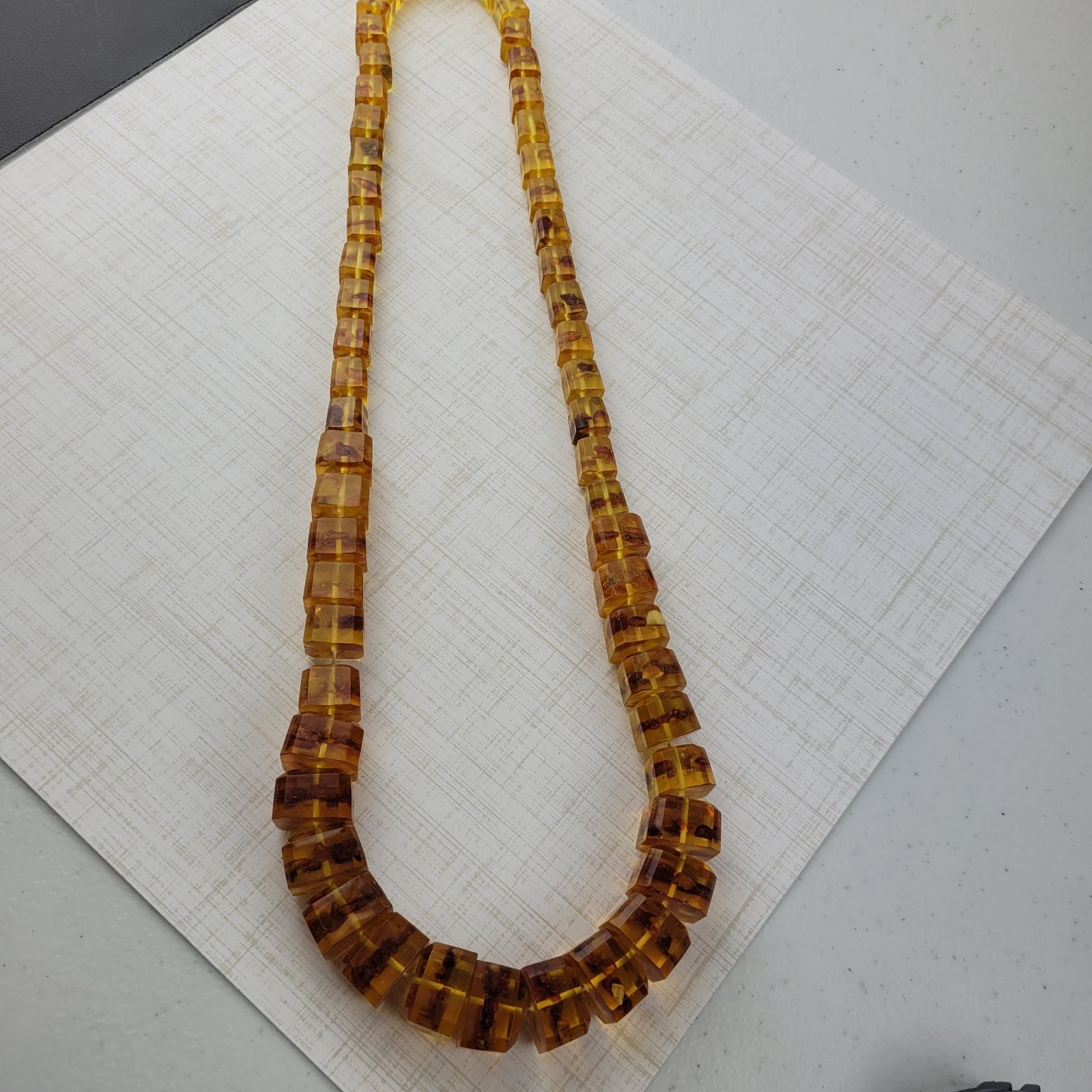 Vintage Faux Amber Golden Honey Chunky Cube Graduated Bead Necklace 28″ READ