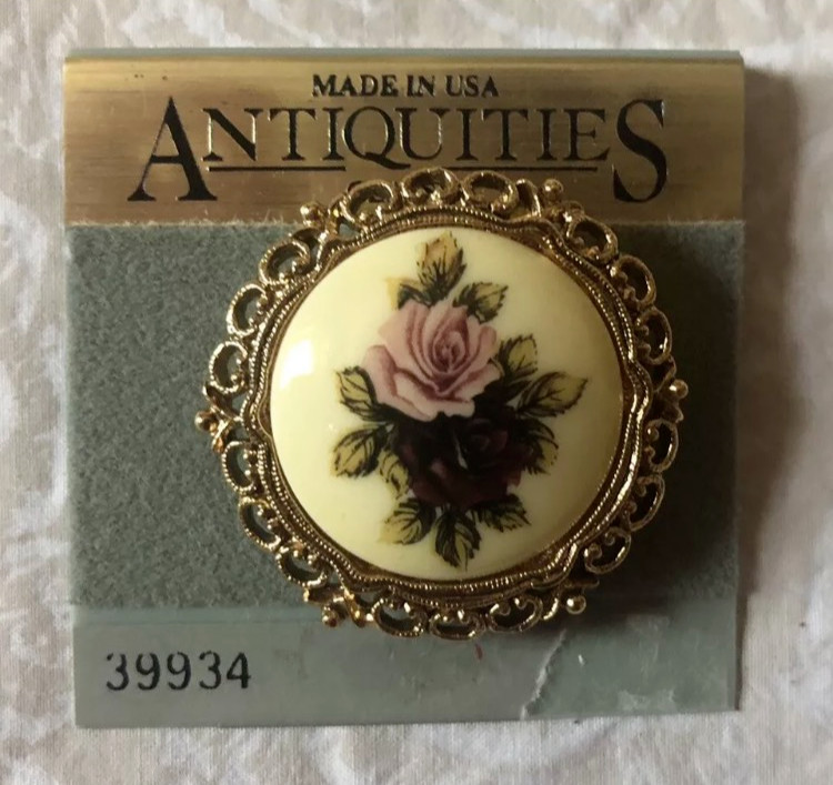 Antiquities Classic Vintage Round Floral Pink Rose Gold Brooch Pin 39934 USA