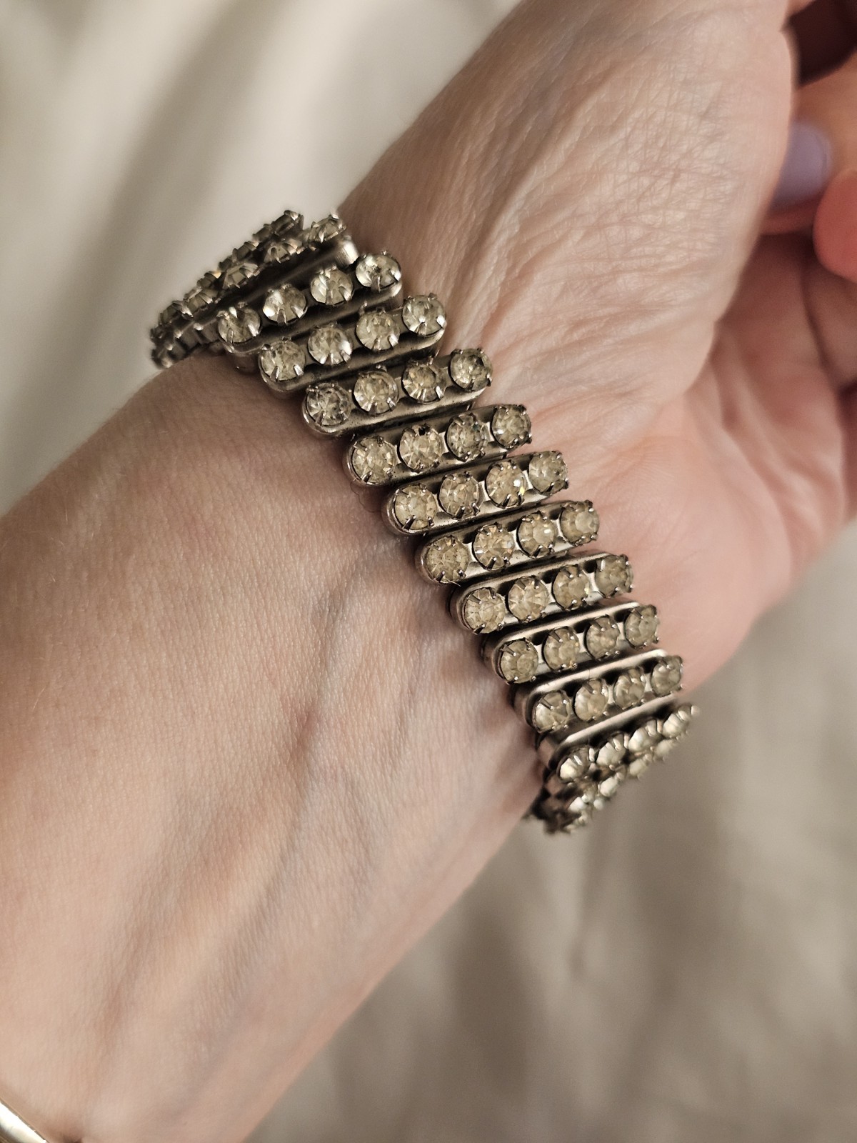 Vintage Silvertone Rhinestone Expanding Bracelet Midcentury