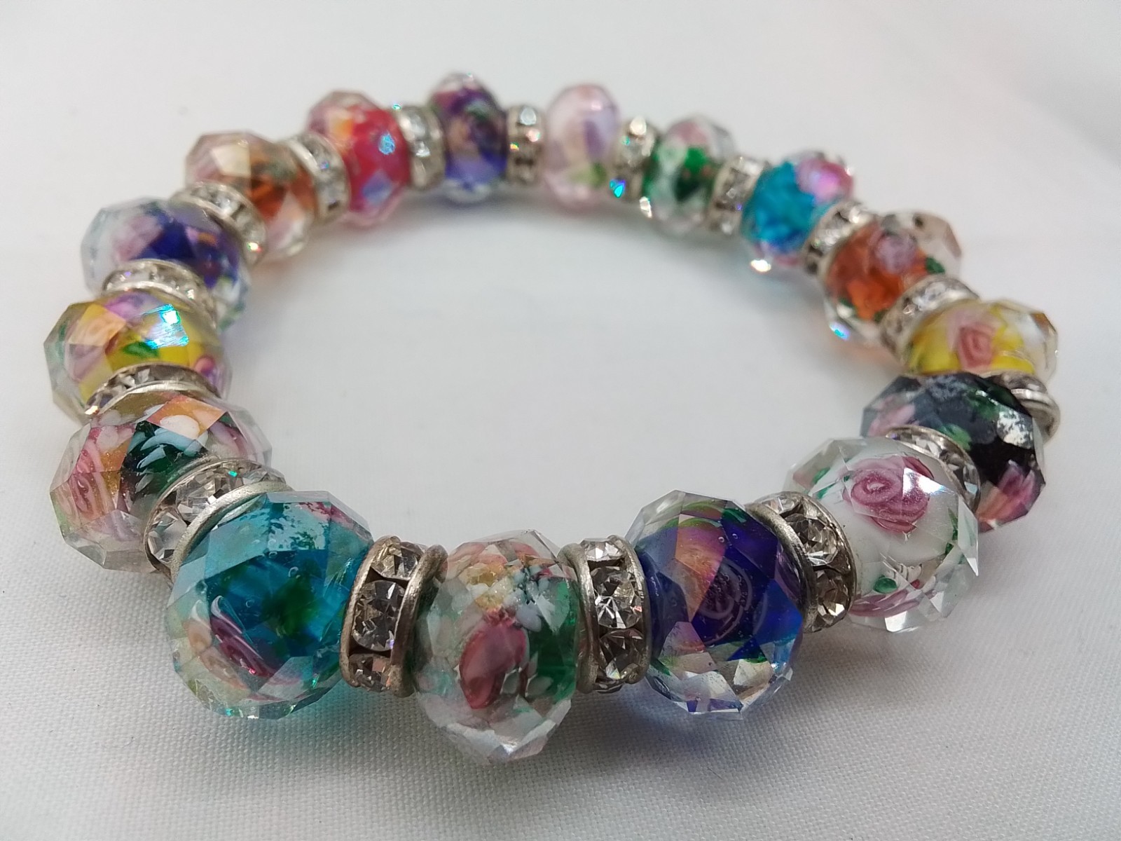 GLASS FACETED BEADED MILLEFIORI STRETCH BRACELET ROSE FLORAL AURORA BOREALIS VTG