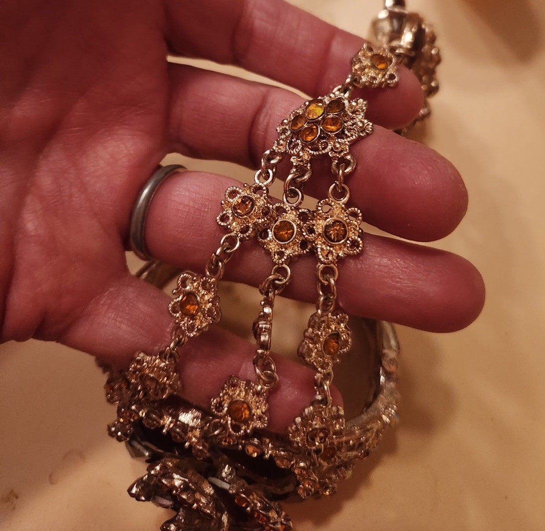 Vintage Floral Bracelet Ring Hand Chain Jewelry