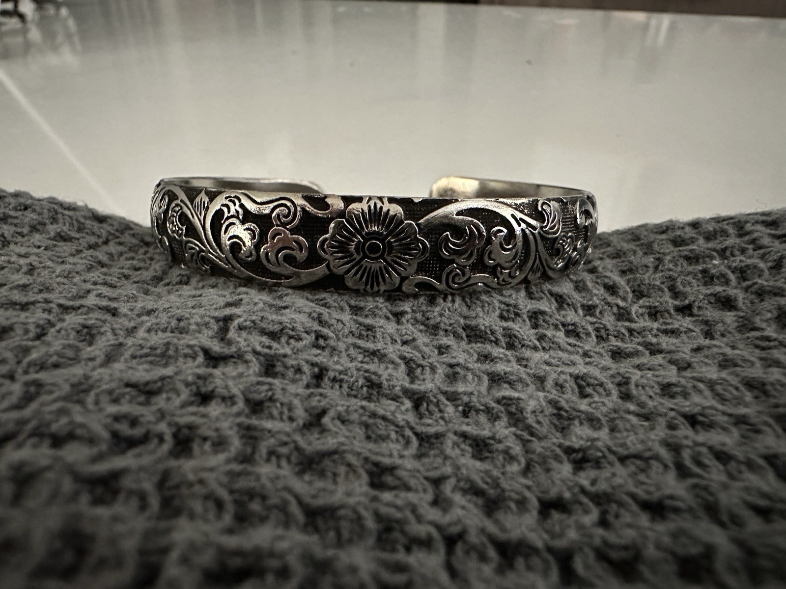 Sterling Chinese Floral Cuff Bracelet 1cm Wide Antique Vtg Fine Silver Hallmark