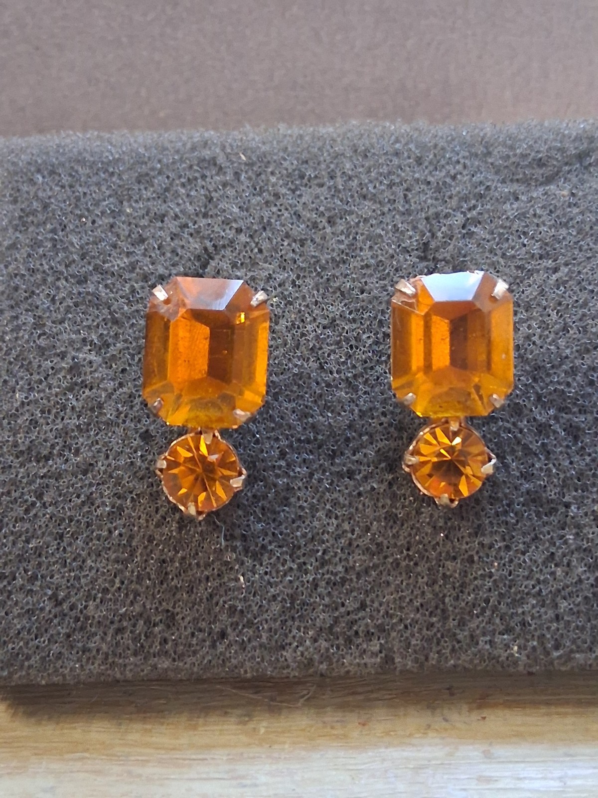Vintage golden yellow amber color glass emerald & round cut screwback earrings