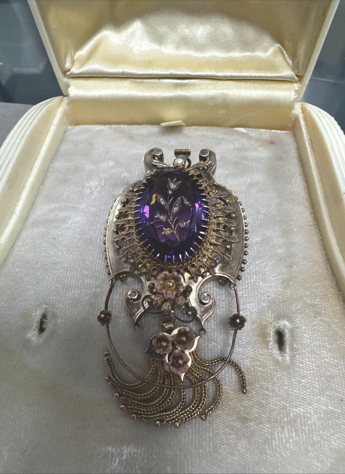 Victorian . Amethyst.Brooch, Rose Of Sharon 18k Solid Gold 26 Grams