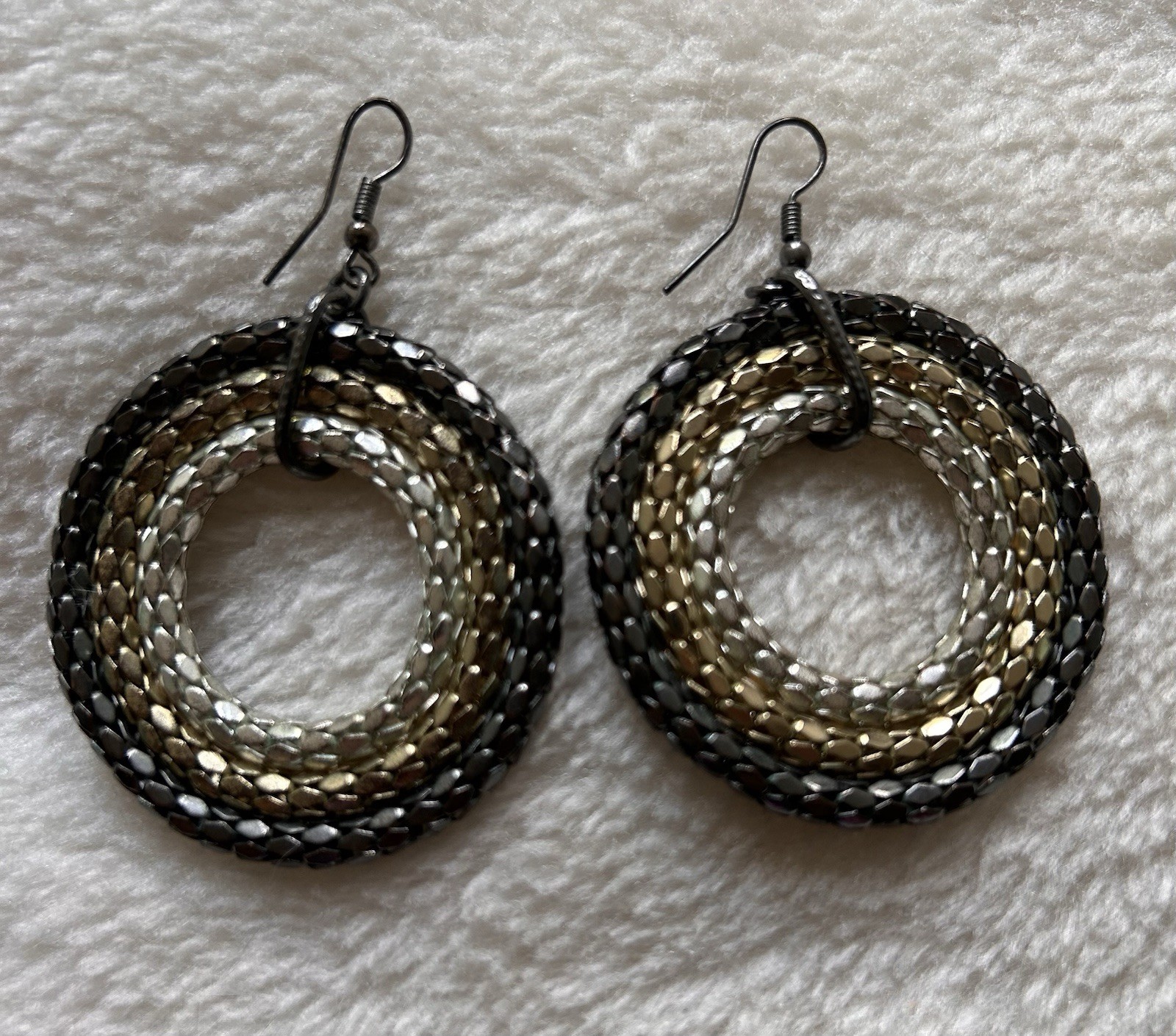 70s Metallic 3 Circle Dangle Statement Earrings- Light/Dark Silver & Gold~ 1-3/4