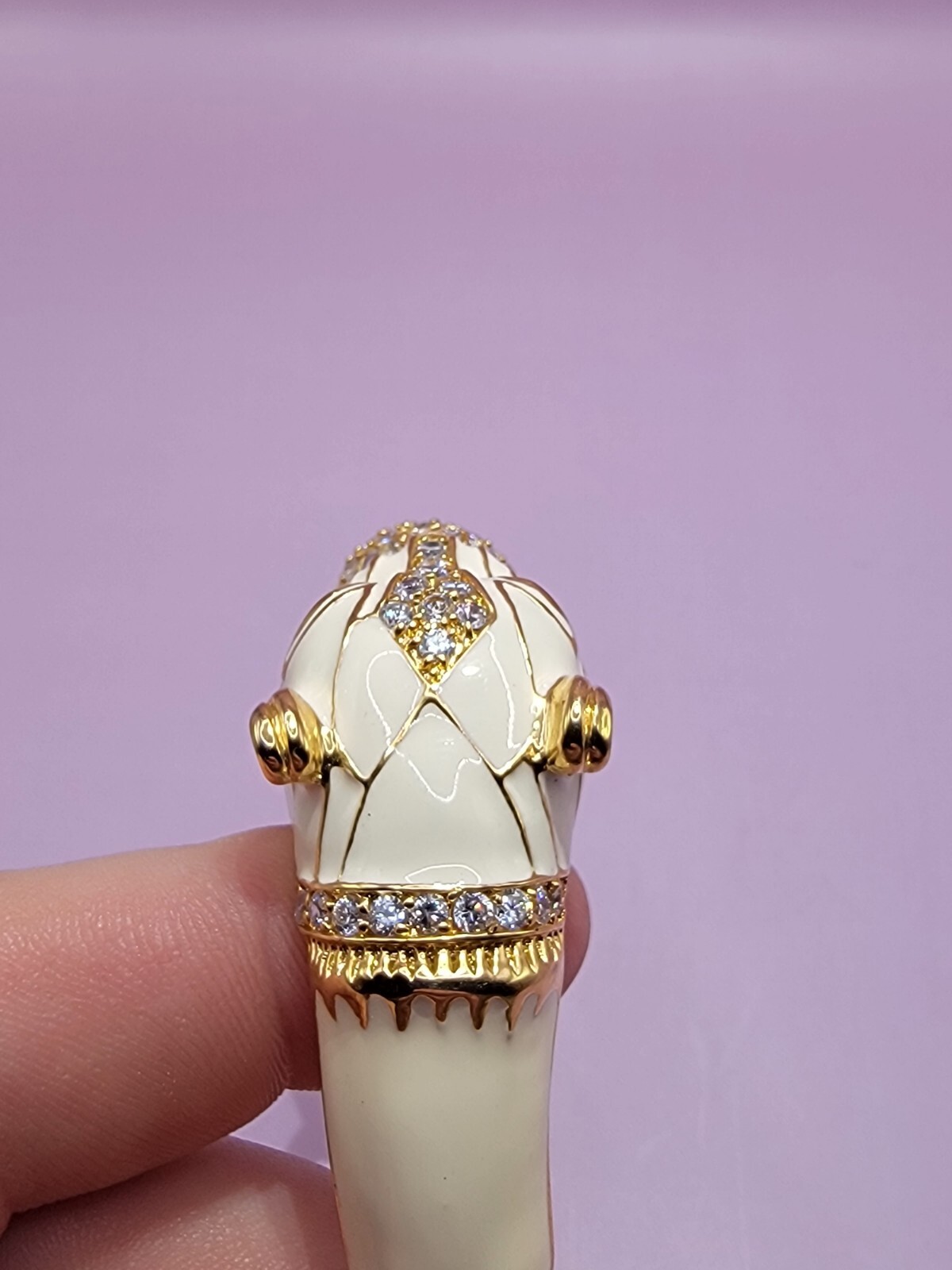 Vintage NOIR Ivory Enamel and Gold Tone PANTHER Head Clamper Bracelet