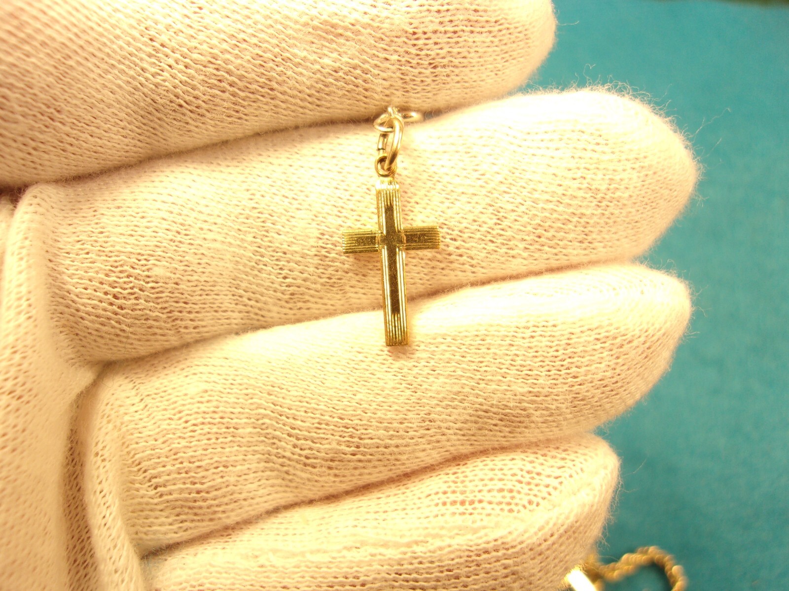 VERY LIGHT WEIGHT VTG STERLING SILVER BRACELET + LITTLE GOLD FILLED CROSS CHARM