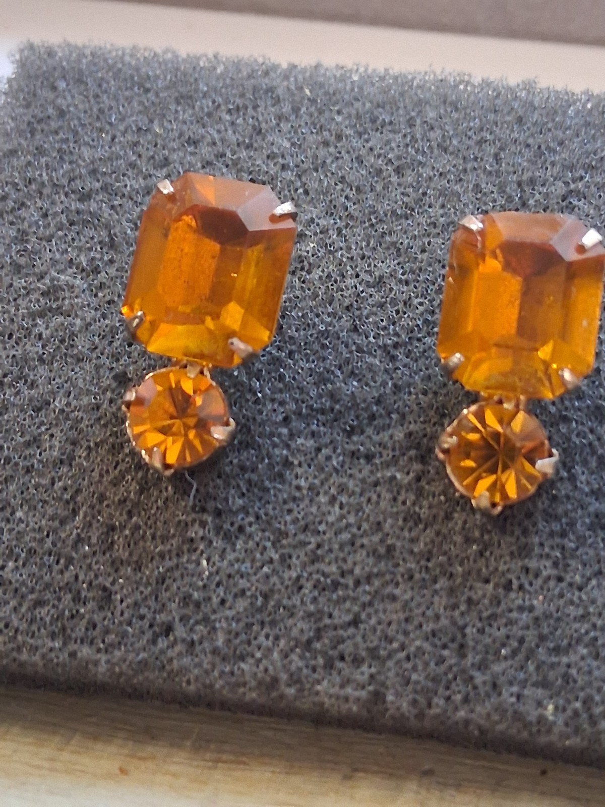 Vintage golden yellow amber color glass emerald & round cut screwback earrings