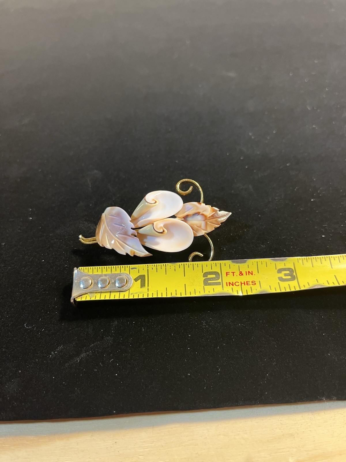 Vtg Carved Shell Brooch Floral Spray Peach Pink Brown Bouquet Gold Tone Pin