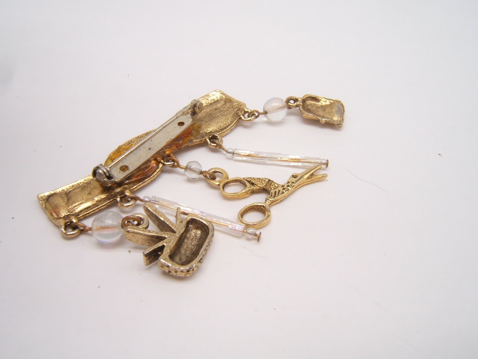 VTG PIN TAPE MEASURE WITH DANGLE SEWING CHARMS
