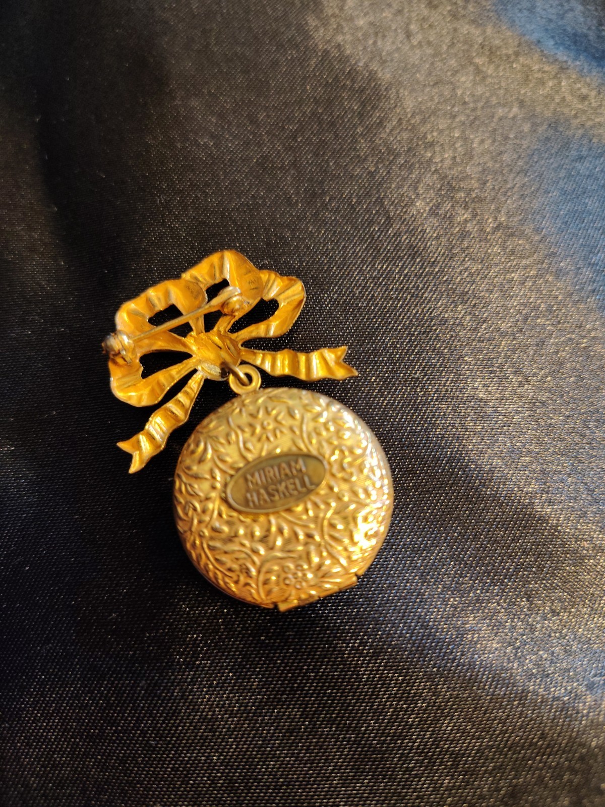 Vintage Authentic Miriam Haskell ’50s Locket Brooch 2.25″ Signed
