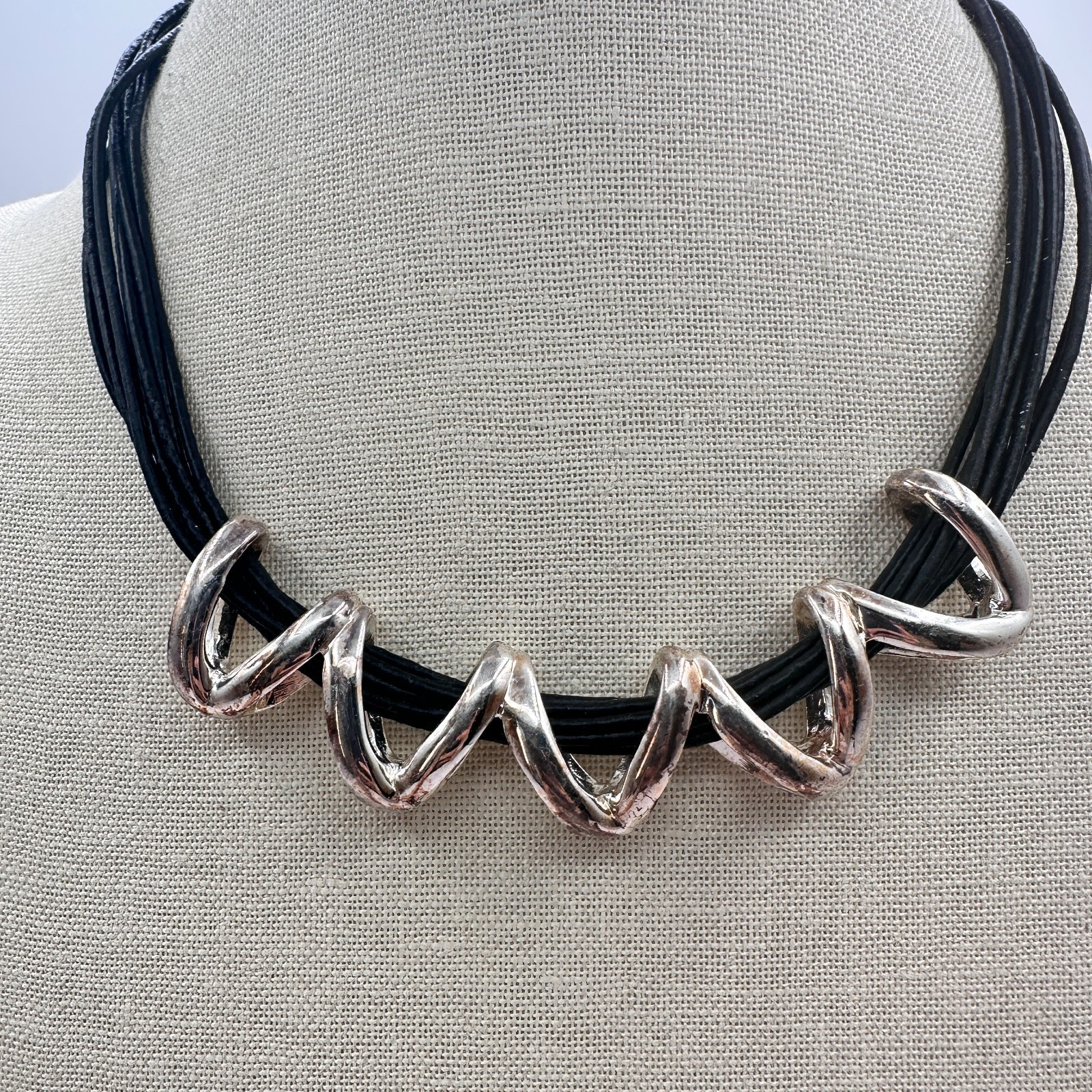 Vintage 90s Multi Strand Leather Cord Silver Tone Zig-Zag Necklace Jewelry