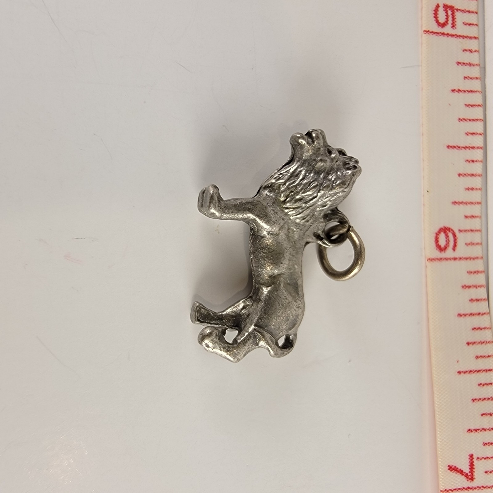 VINTAGE STERLING LION CHARM PENDANT LION COUNTRY SAFARI SOUVENIR
