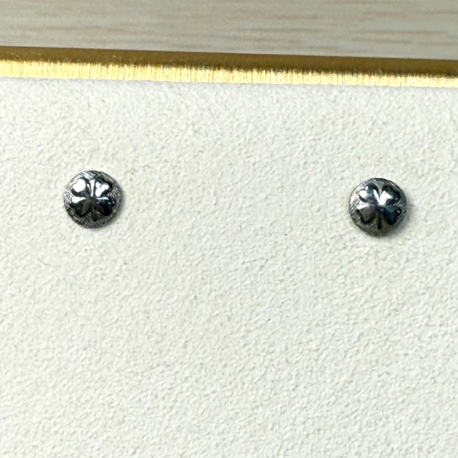 Vintage 60s 70s Tiny Circle Four Leaf Clover Stud Post Earrings Silver Tone