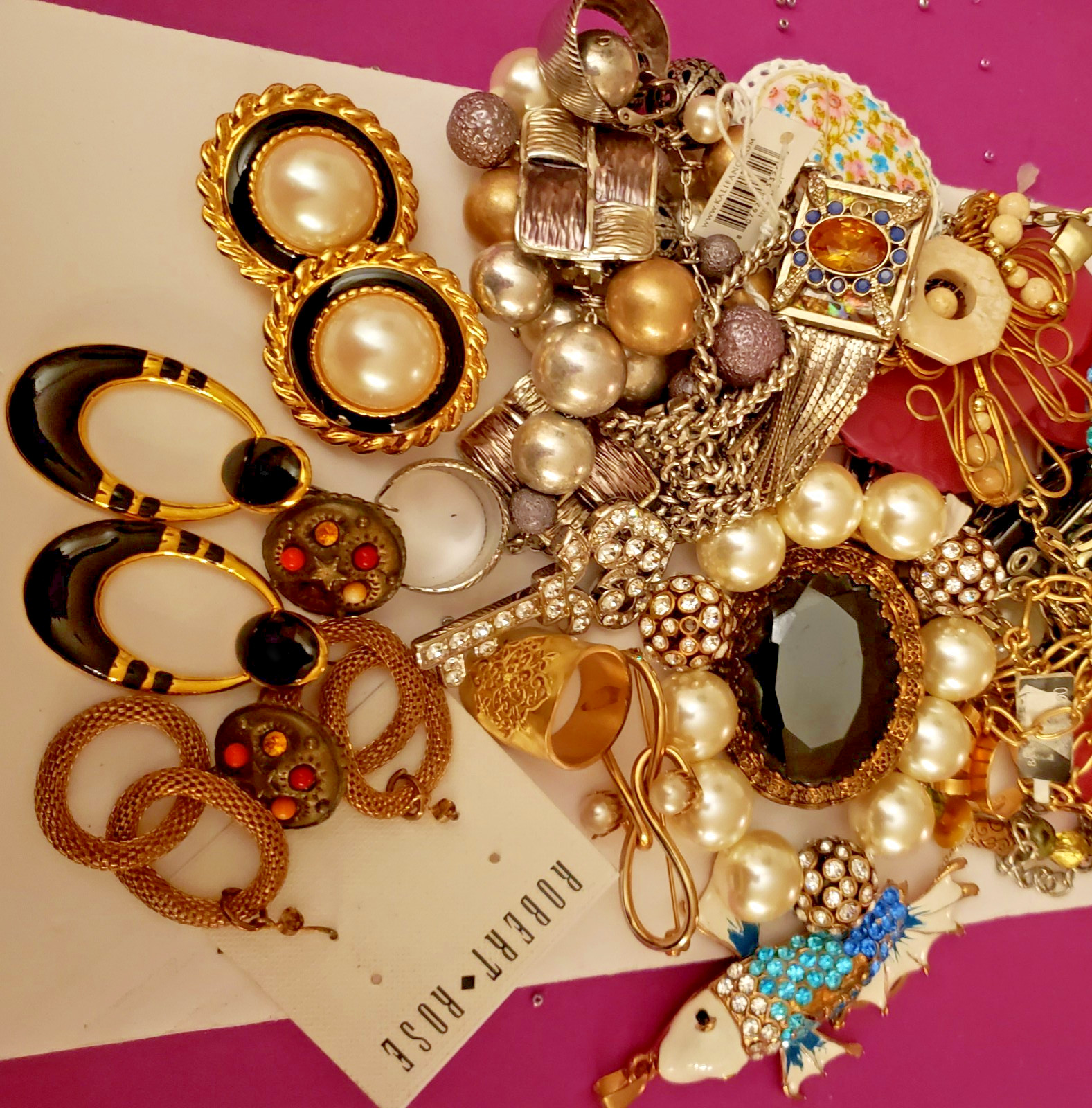 Vintage/Now Jewelry Lot Resell Craft Repair Mostly Wearable Many Signed 4.15 lbs