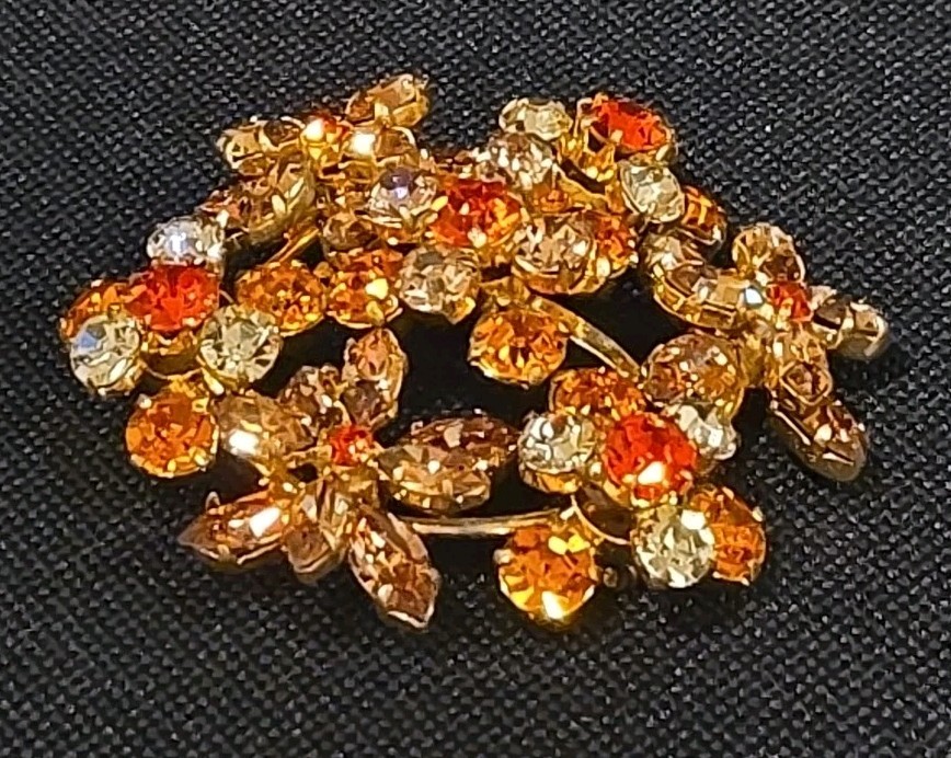VINTAGE Made In Austria Faux Topaz Citrine Crystal Brooch Pin BRILLIANT!