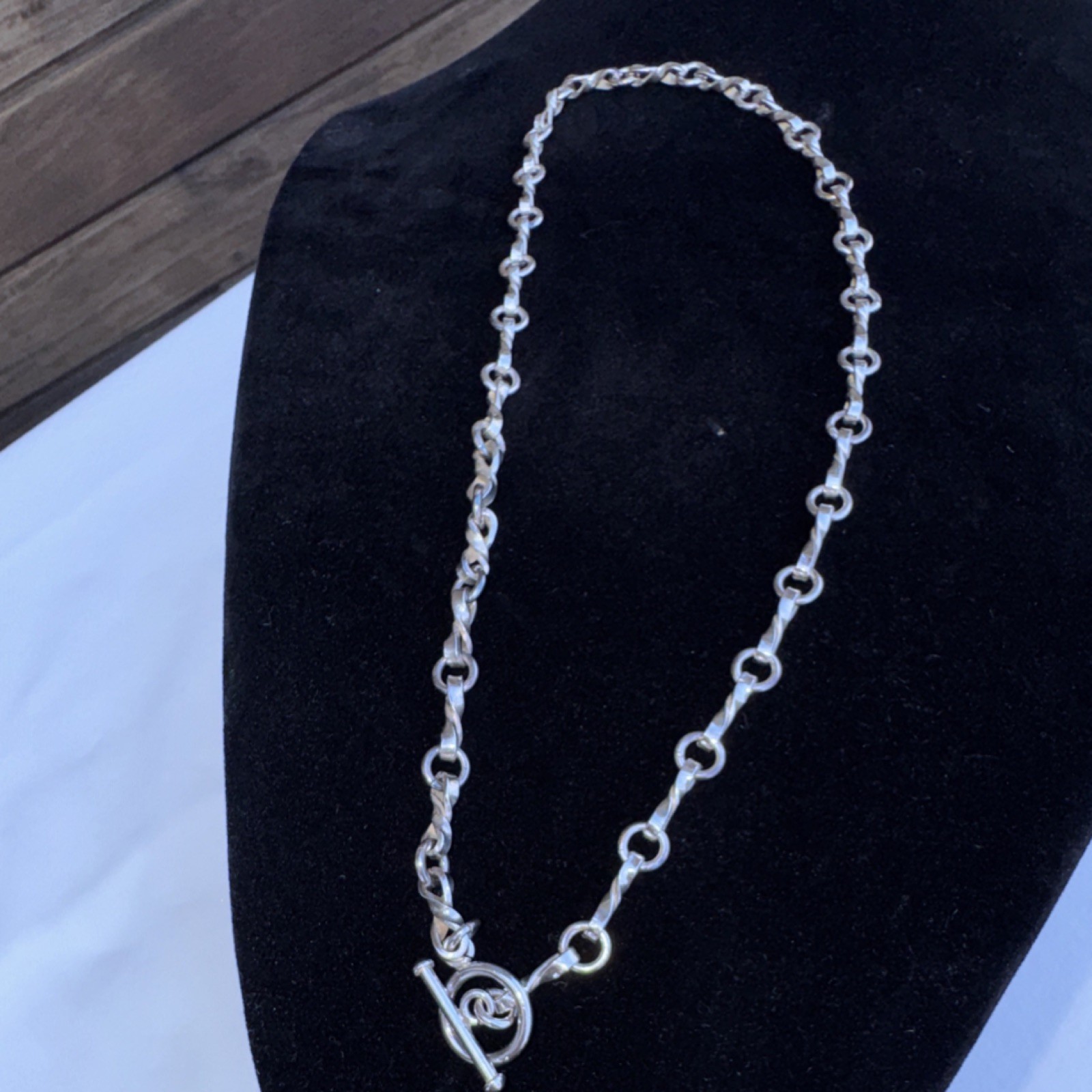 Sterling Silver Tone Oval Link Chain 18”Necklace with Toggle Closure