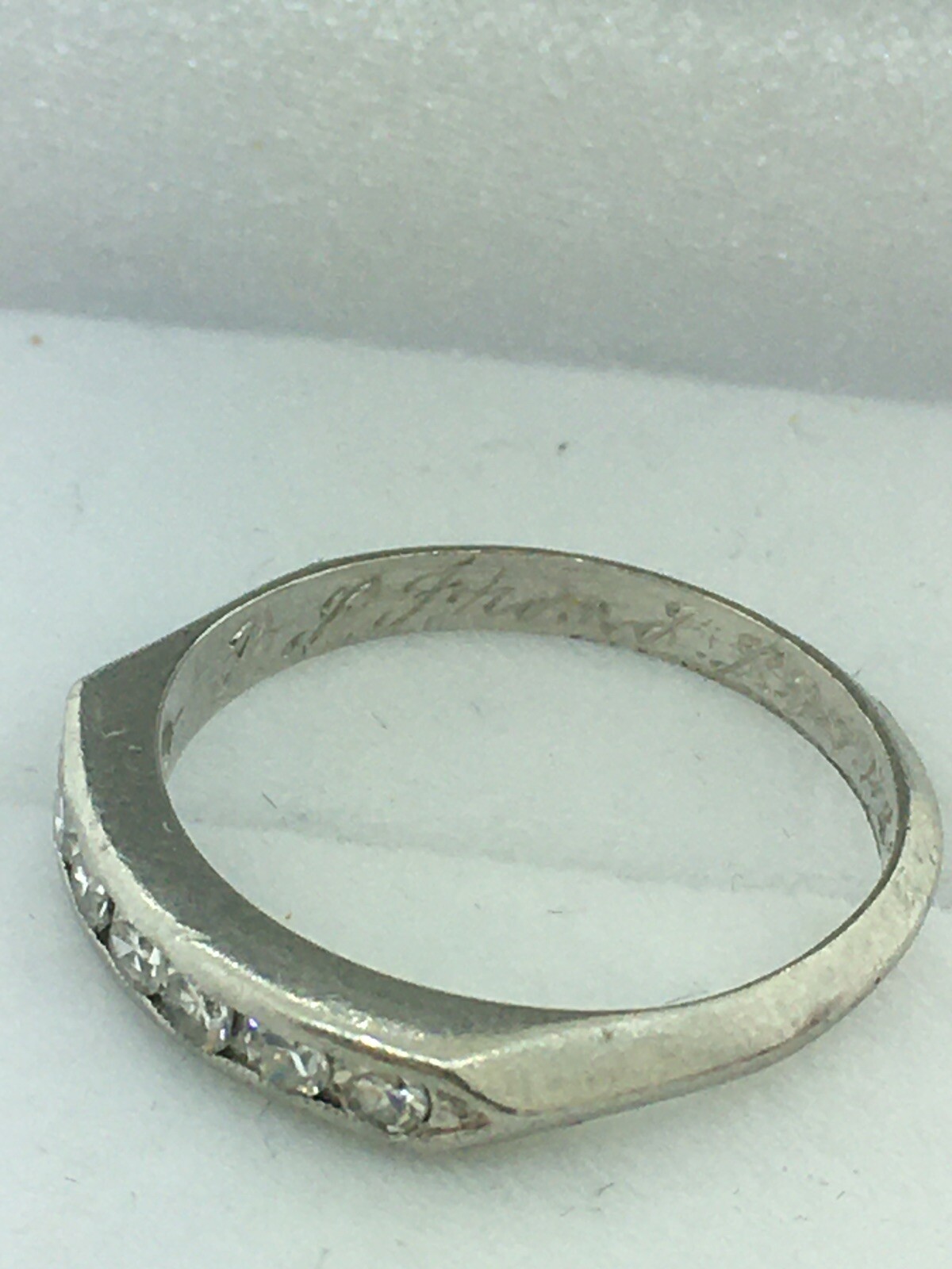 Art Deco (ca. 1948) 90% Platinum 7 Diamond Channel Set Band (Sz 5 1/4; .28ct+/-)