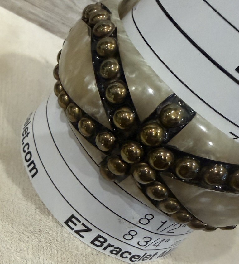 Off White Marbled Bracelet Brass Studded Bangle Boho Vintage 7.5”