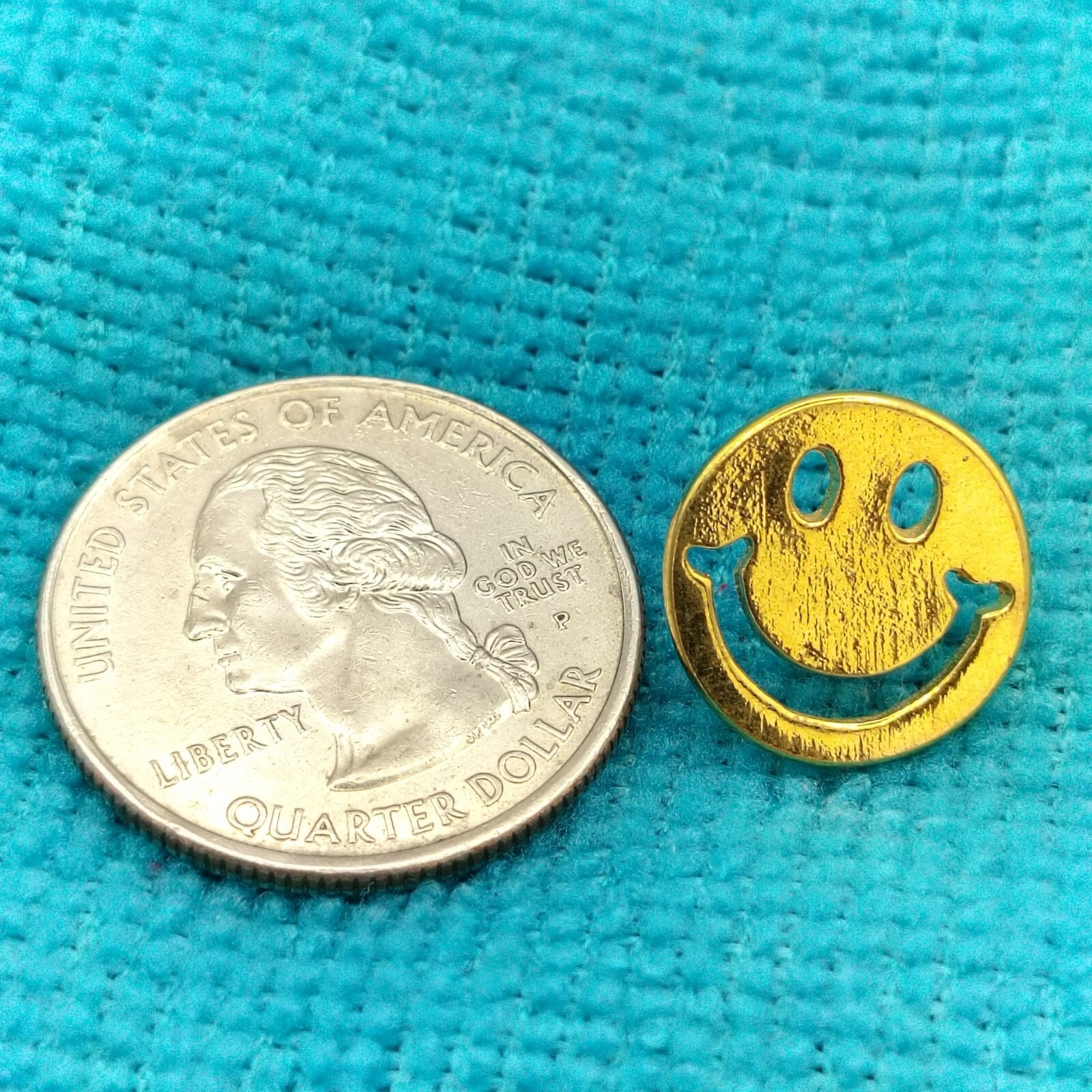 Happy Smile Face Gold Tone Vintage Lapel Pin Hippy Aesthetic