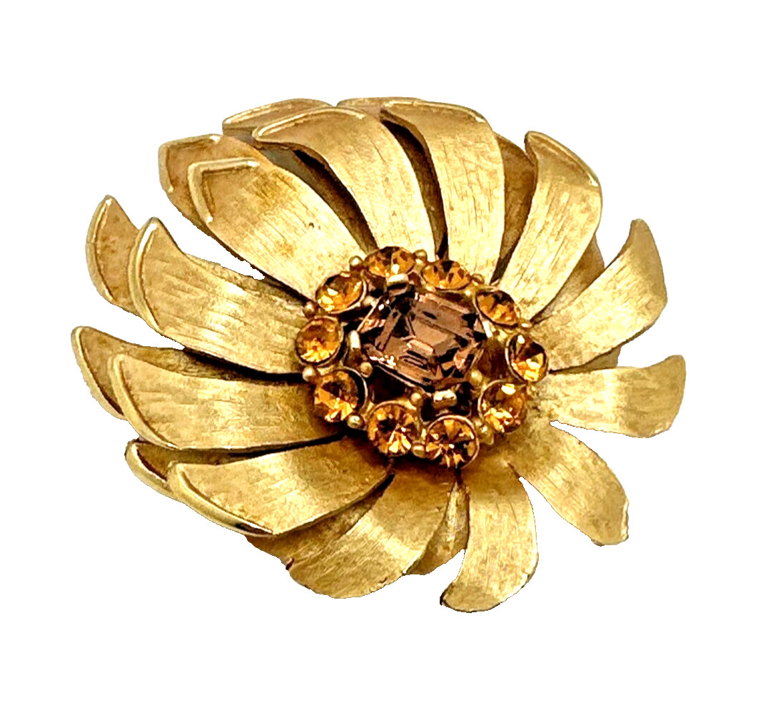 Vintage MCM 3D Layered Gold Tone Floral Flower Brooch Pin 2.5″ Amber Rhinestone