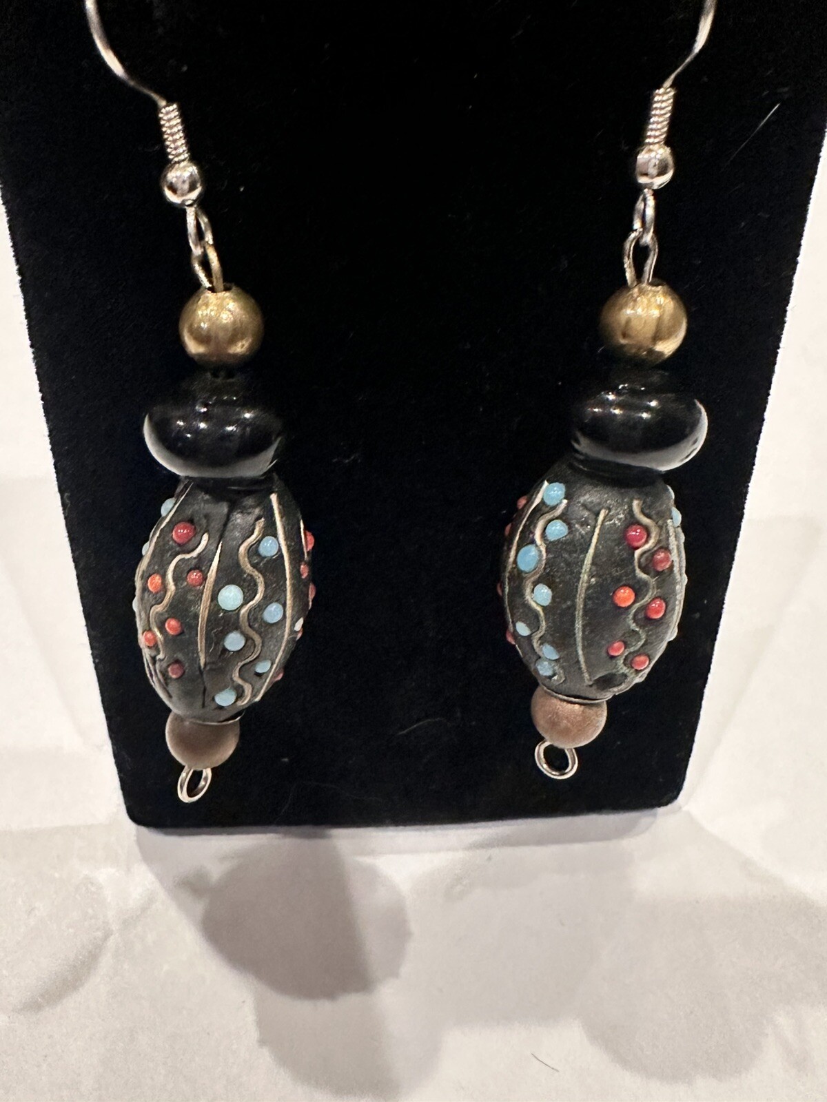 VINTAGE KASHMIRI DANGLE & GREEN LUCITE EGG OVAL FRENCH WIRE EARRINGS LOT 2 PAIR