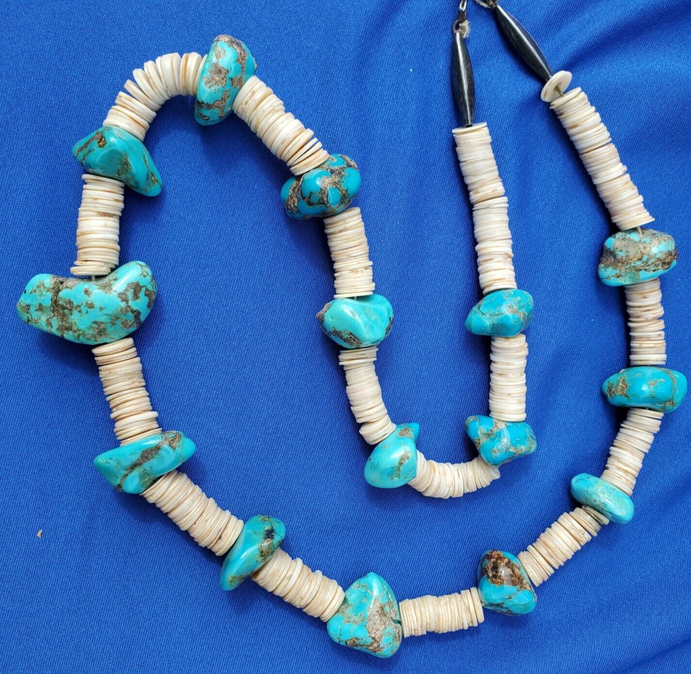 NATIVE VINTAGE SANTO DOMINGO TURQUOISE WHITE SHELL STERLING SILVER NECKLACE 28″