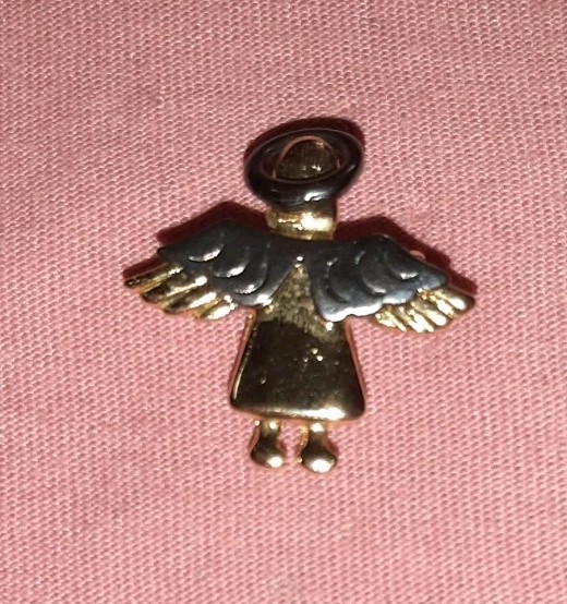 Vintage 1995 Marked IM 95 Backwards Facing Gold Silver Two Tone Angel Lapel Pin