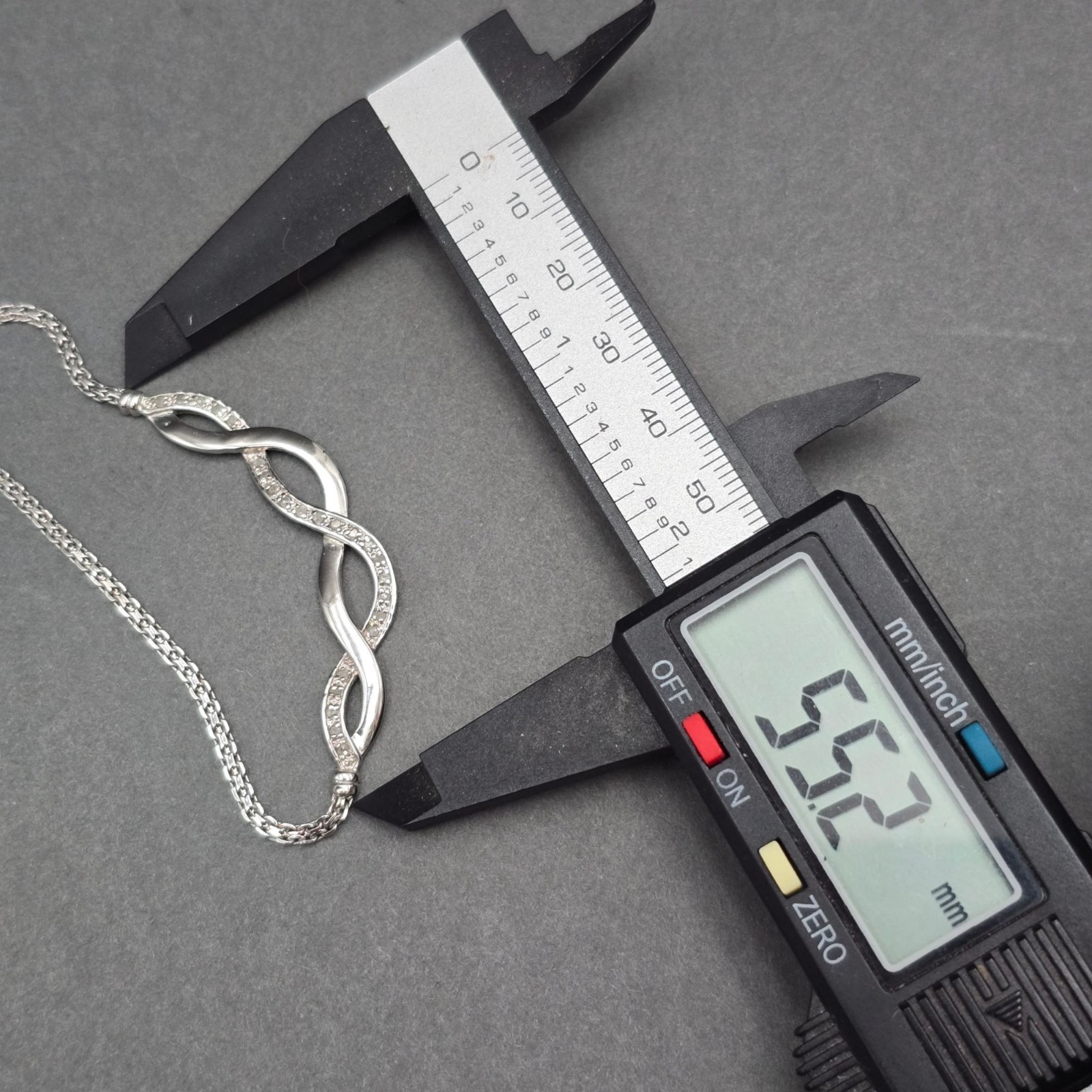 Vintage CW Sterling Silver CZ Infinity Wave Bar Choker Necklace 15″ Designer