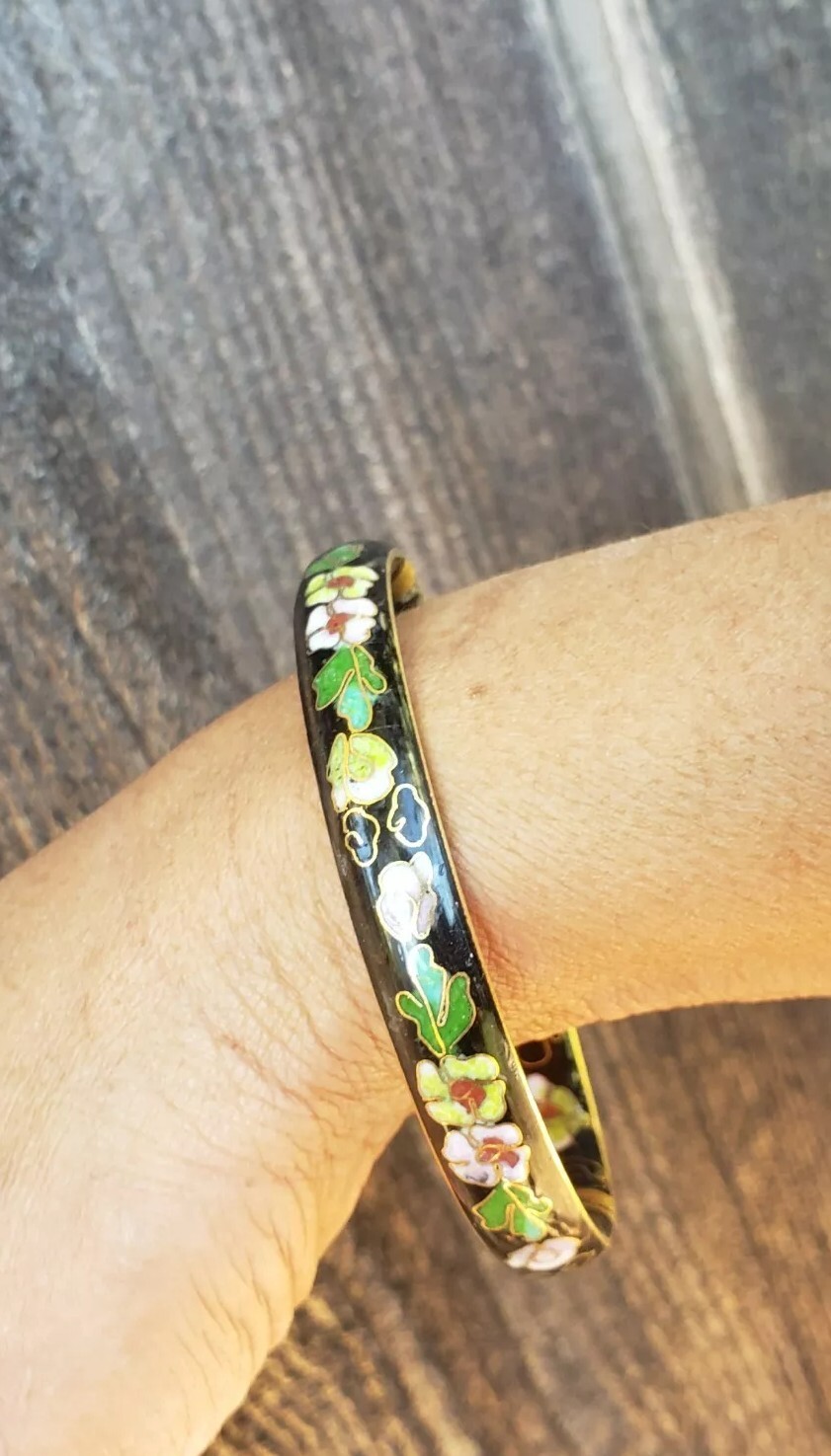 VINTAGE 1970s BRACELET Cloisonne Black Floral Boho Hinged 2 1/4 Inch Across