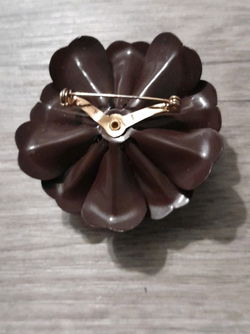 Vintage Layered Lot Of 2 Flower Brooches Brown White Pink Purple