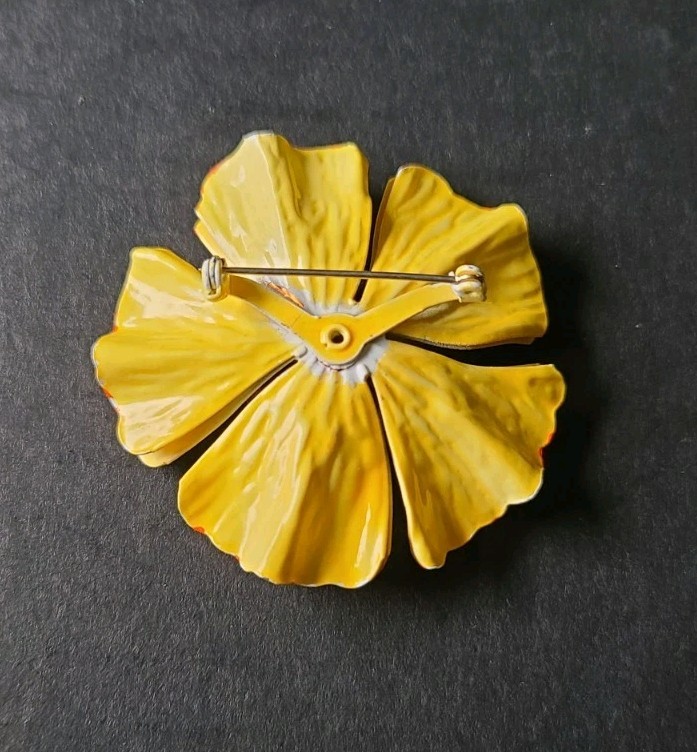 Vintage Yellow Enamel Poppy Flower Power Brooch Pin Hippie MCM Glows Under UV