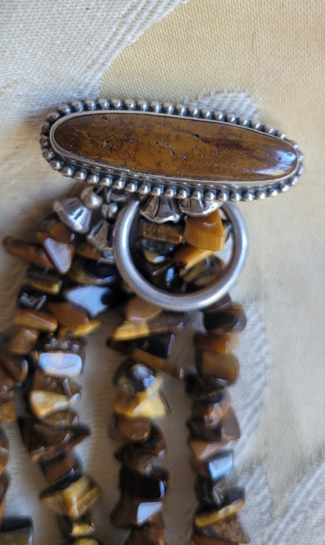 VINTAGE STERLING SILVER 925 PENDANT AND TIGER EYE 18″ DOUBLE STRAND NECKLACE