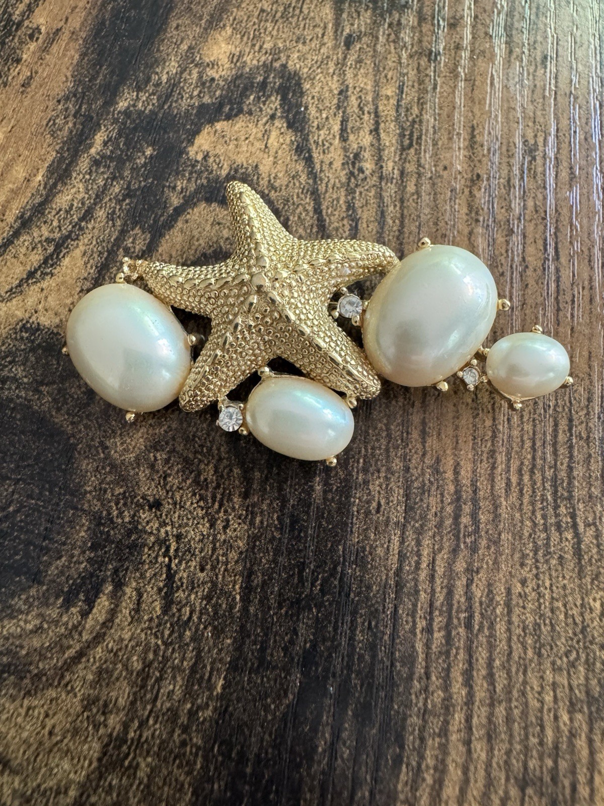 VTG Signed Trifari “By The Sea” Starfish Faux Pearl Rhinestone Brooch/Pin 1980s