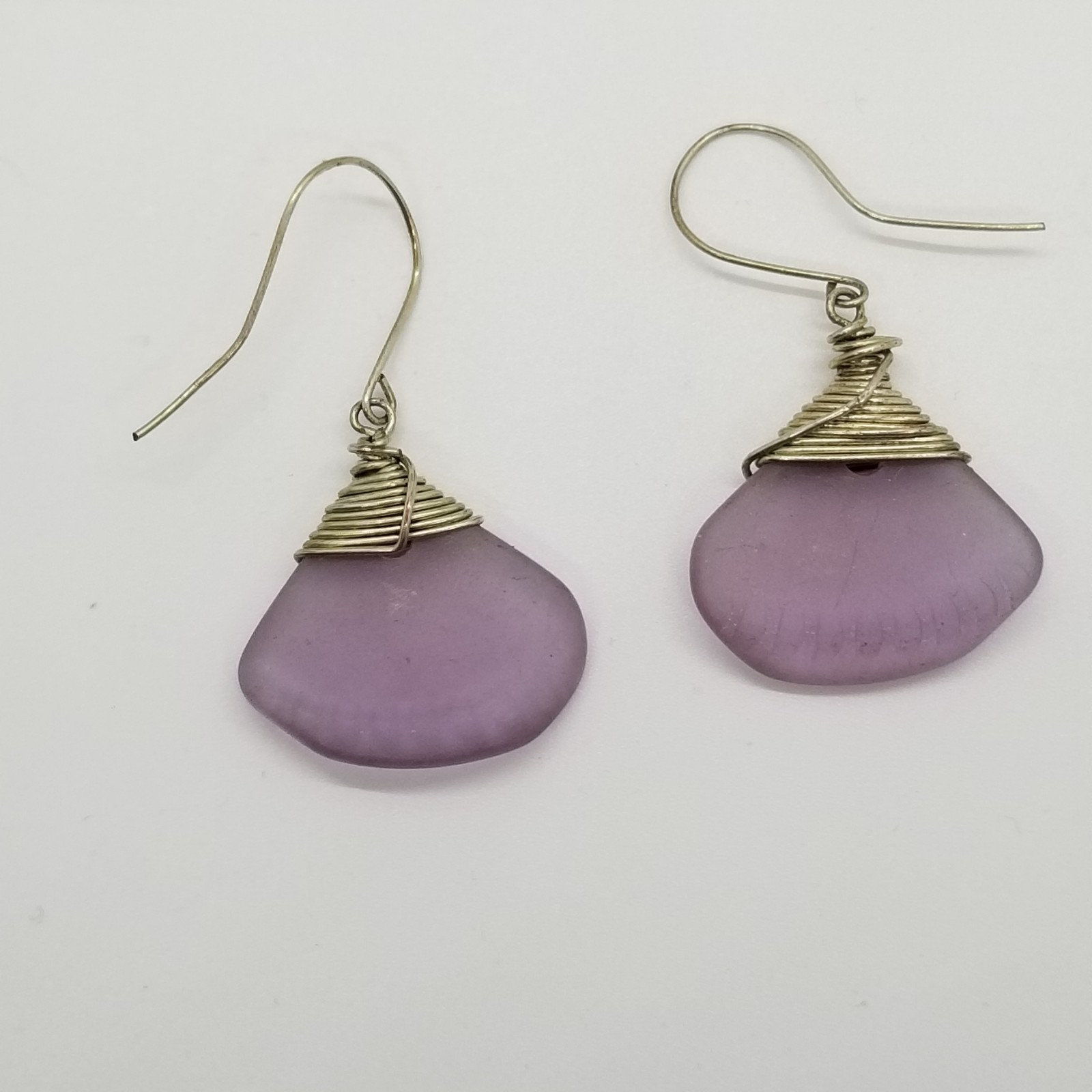 Vintage Purple Sea Glass Claw Shell Design Wite Wapped Dangle Drop Earrings