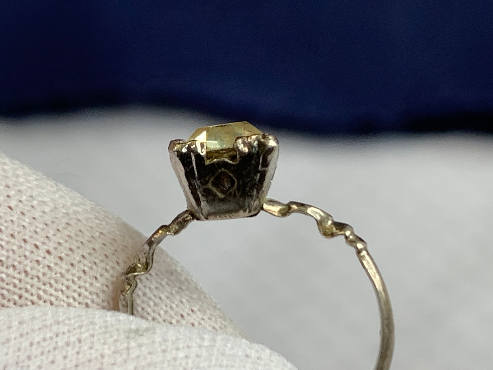 Vtg Sterling Silver Childs Ring 1g Fine Jewelry Size 1.75 Tinted Stone *READ*