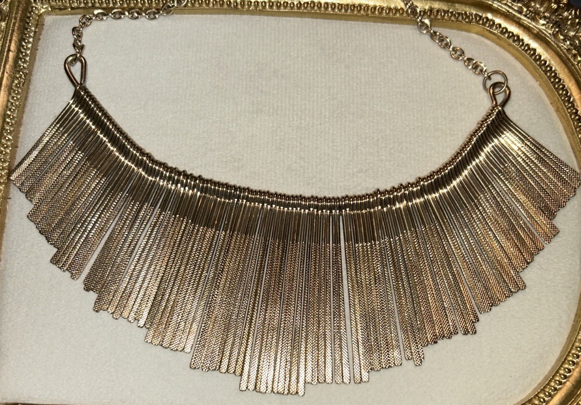 Vintage Gold Tone Fringe Necklace Textured Chain Bib Statement 9.75” Boho Chic