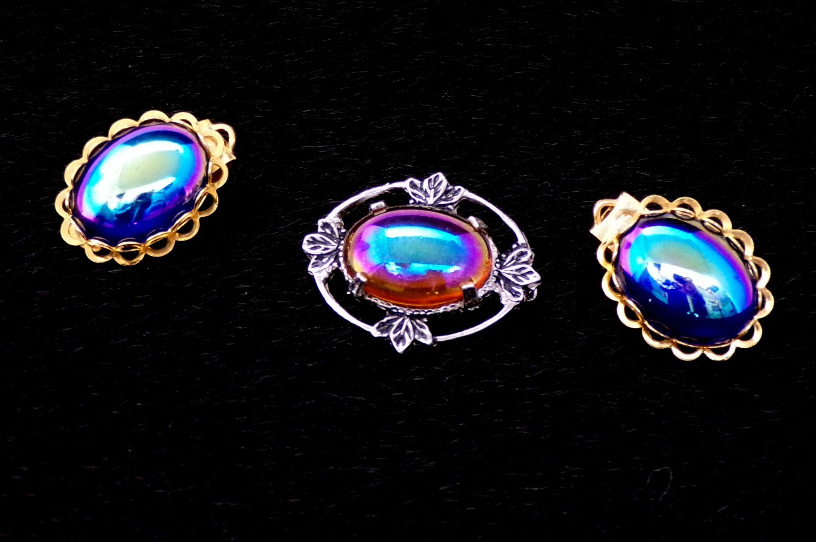 Vintage Iridescent EARRINGS and BROOCH PIN Oil Slick Glass Cabochon 1950-60s