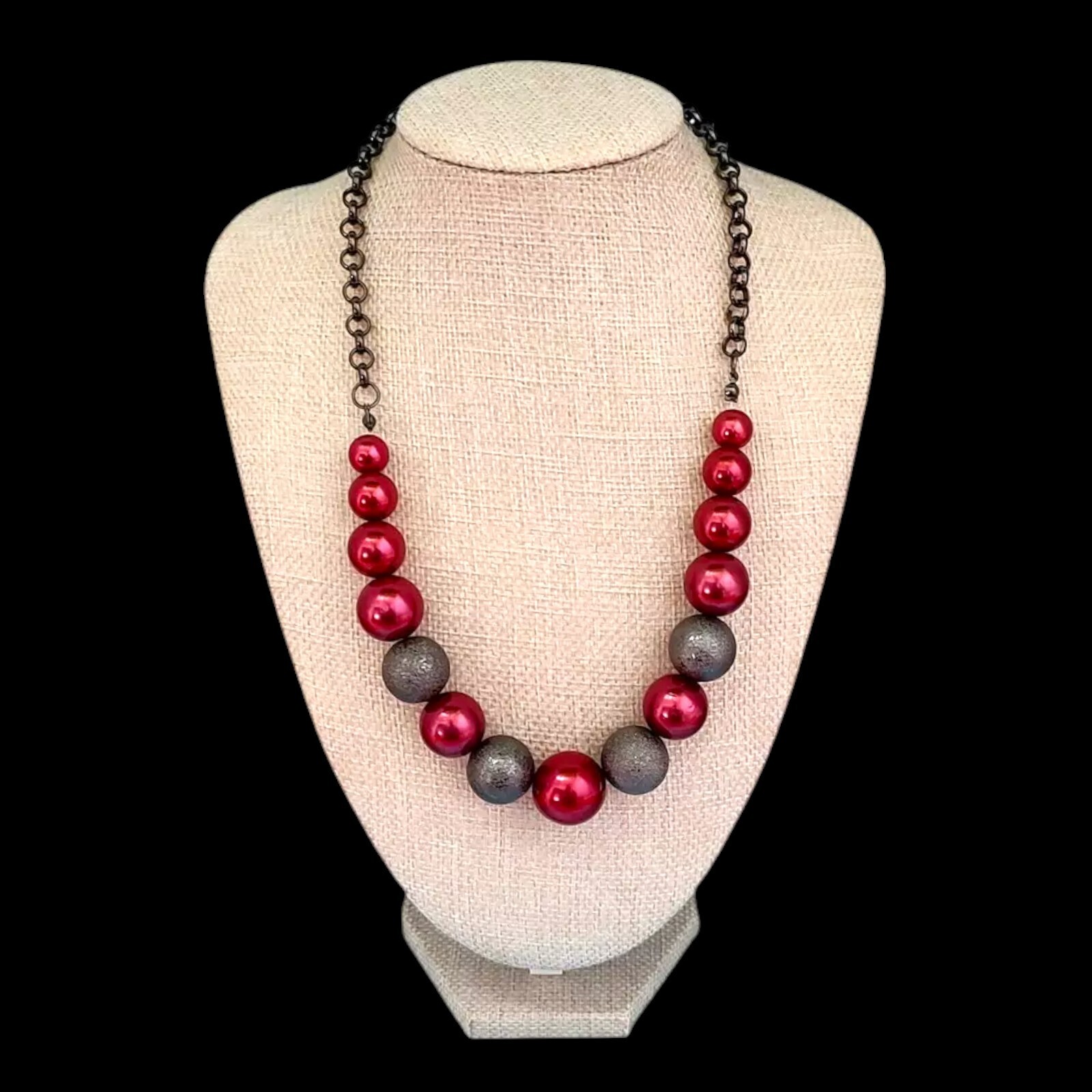 90s Chunky Metallic Hot Pink & Gunmetal Oversized Beads Statement Necklace 21″