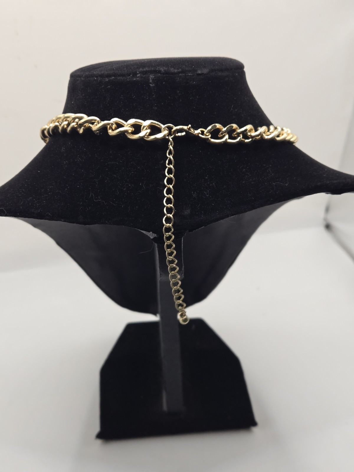 Vintage Gold Tone Faux Old Coin Design Necklace Unmarked 17” Chain & 3” Extender