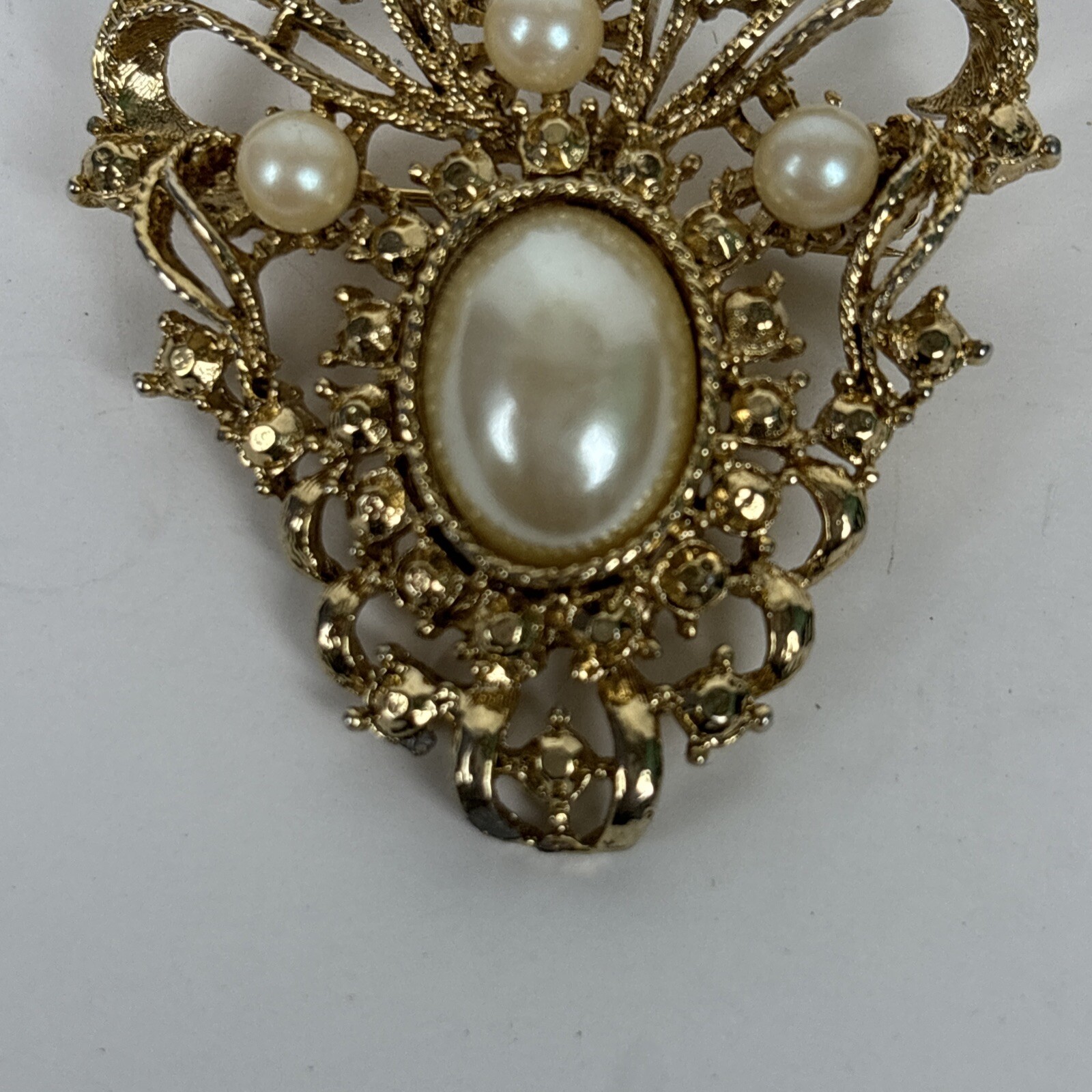 Gold Color Faux Pearl Cabochon Center Brooch Accent Pearls Gold Color Accents