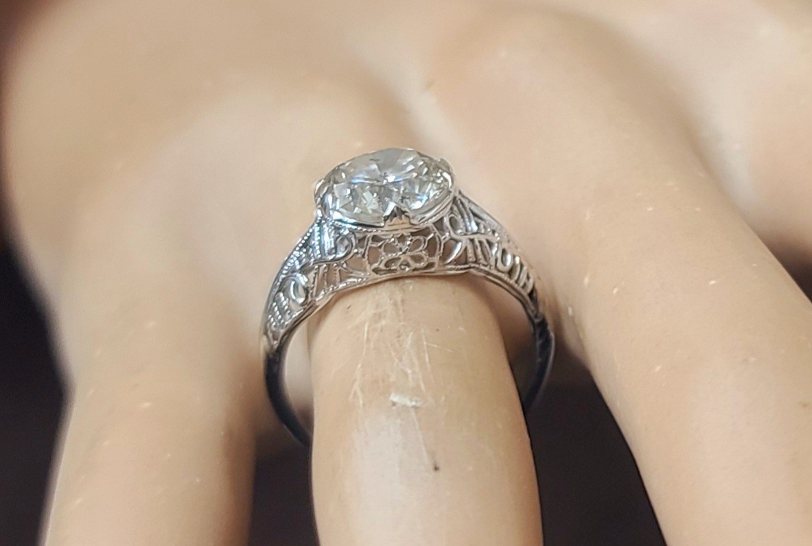 Vintage 18k White Gold Engagement Ring 2.75ct Natural Light Champagne Diamond