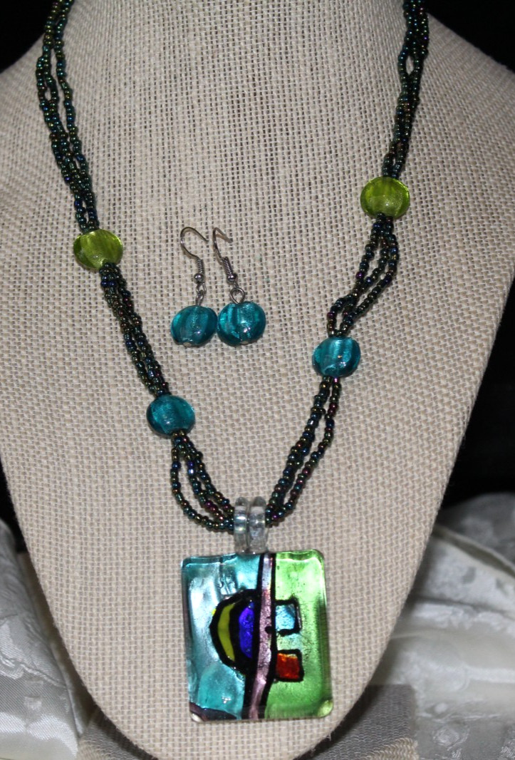 VTG HAND MADE FUSED GLASS PENDANT NECKLACE+DANGLE HOOKS TEAL&DESIGN