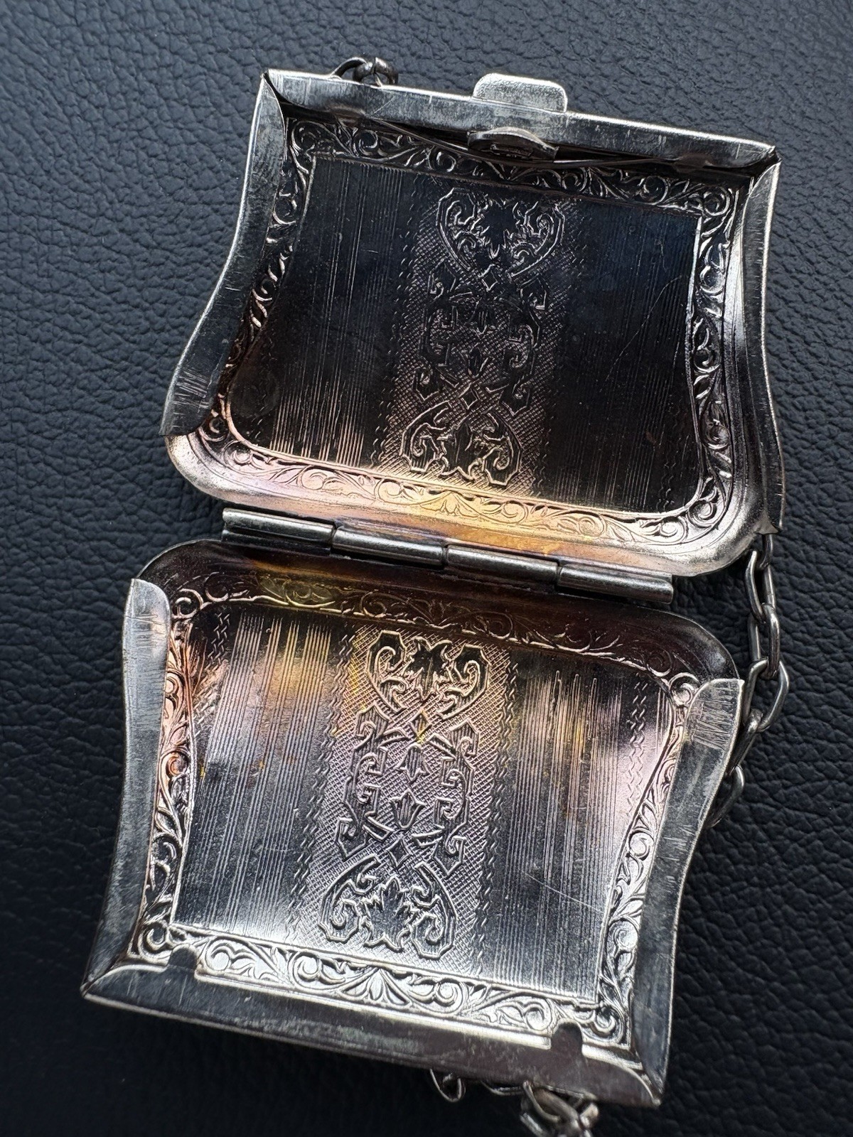Vintage Engraved Pink Dance Coin Purse Wristlet with Chain – Tested Silver