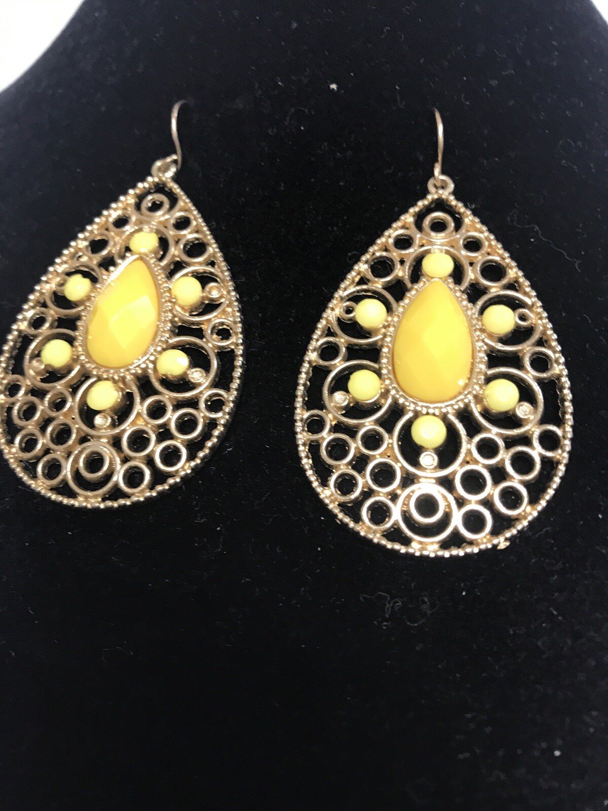 GOLD TONE PLATED METAL FAUX YELLOW STONE & BEADS PIERCED EARRINGS VINTAGE